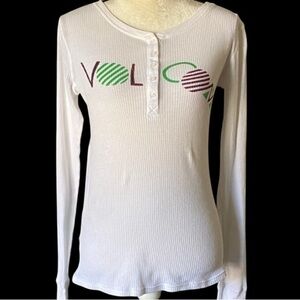 VOLCOM-NWOT-LIGHTWEIGHT THERMAL TOP…